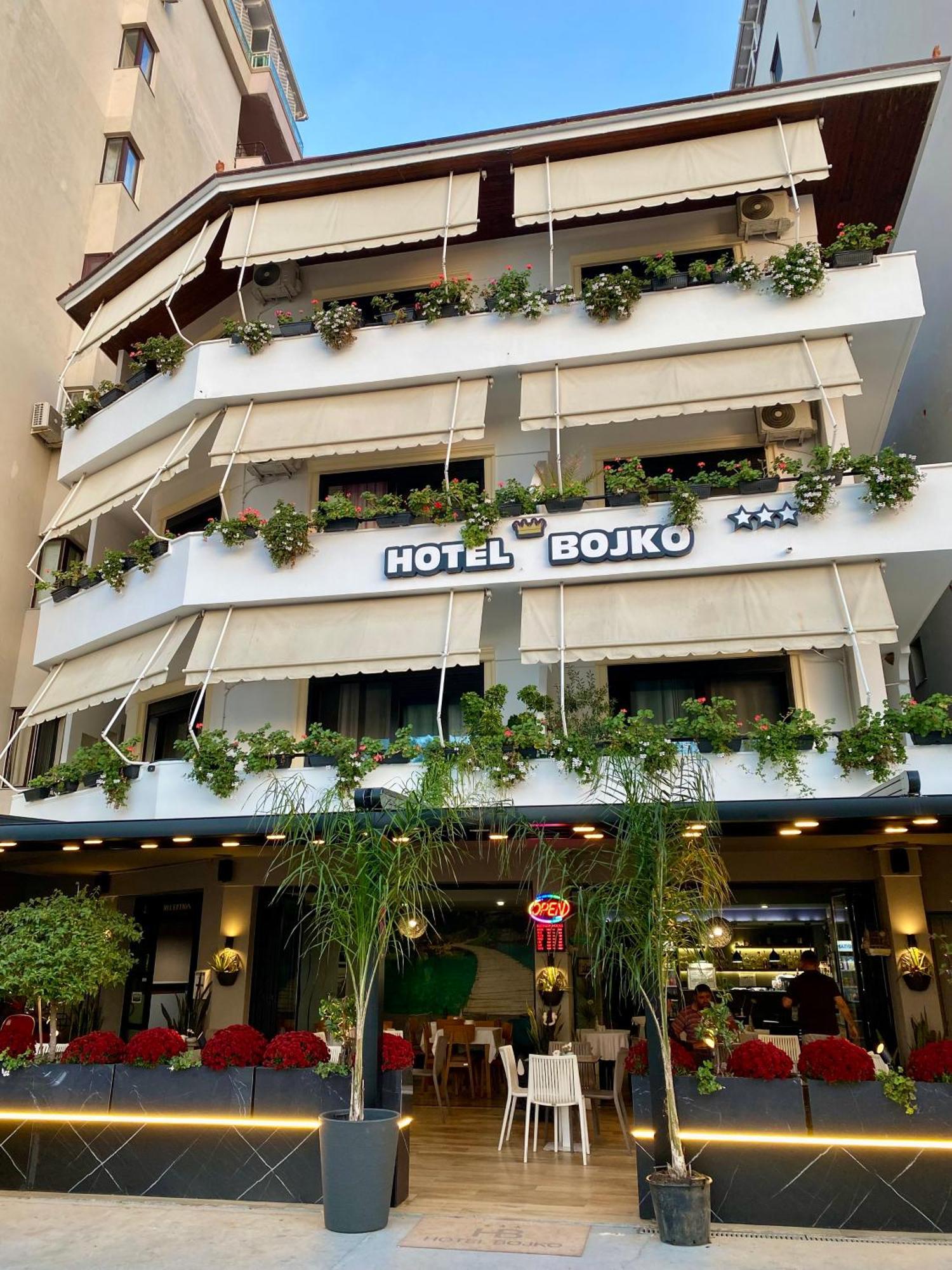 Hotel Bojko Vlorë Exteriör bild