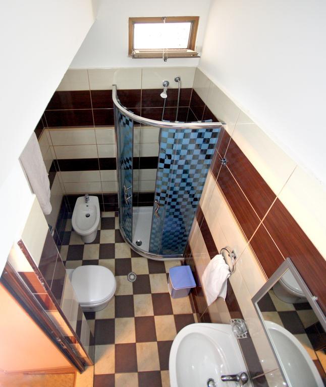 Hotel Bojko Vlorë Rum bild