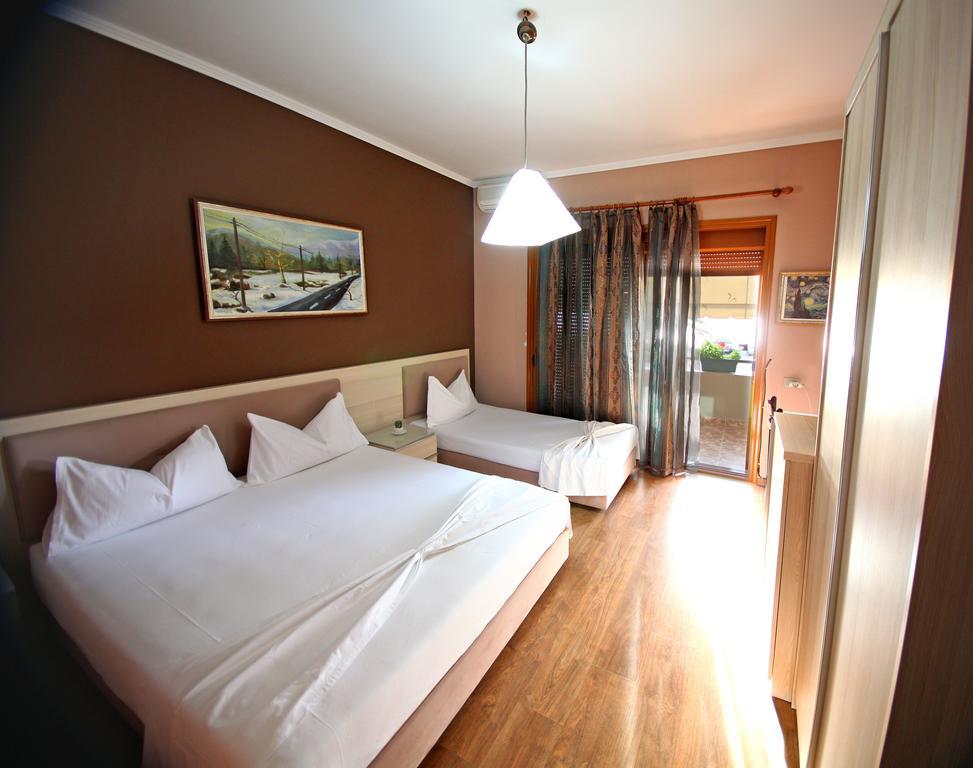 Hotel Bojko Vlorë Rum bild