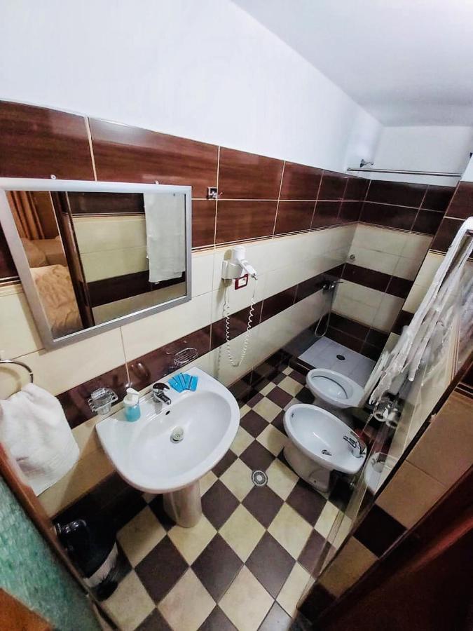 Hotel Bojko Vlorë Exteriör bild
